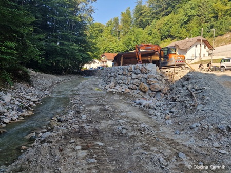 Sanacijska obnova vodotokov in hudournikov po popllavah_Stahovica (10)